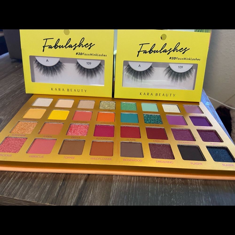 Palette with lashes